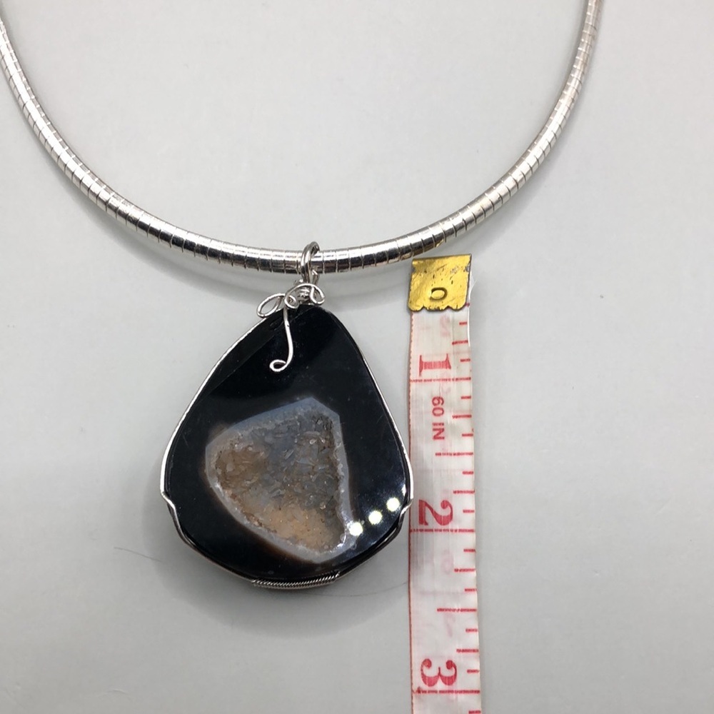 Druzy drusy geode slice pendant stone omega chain necklace statement style. - Picture 5 of 6